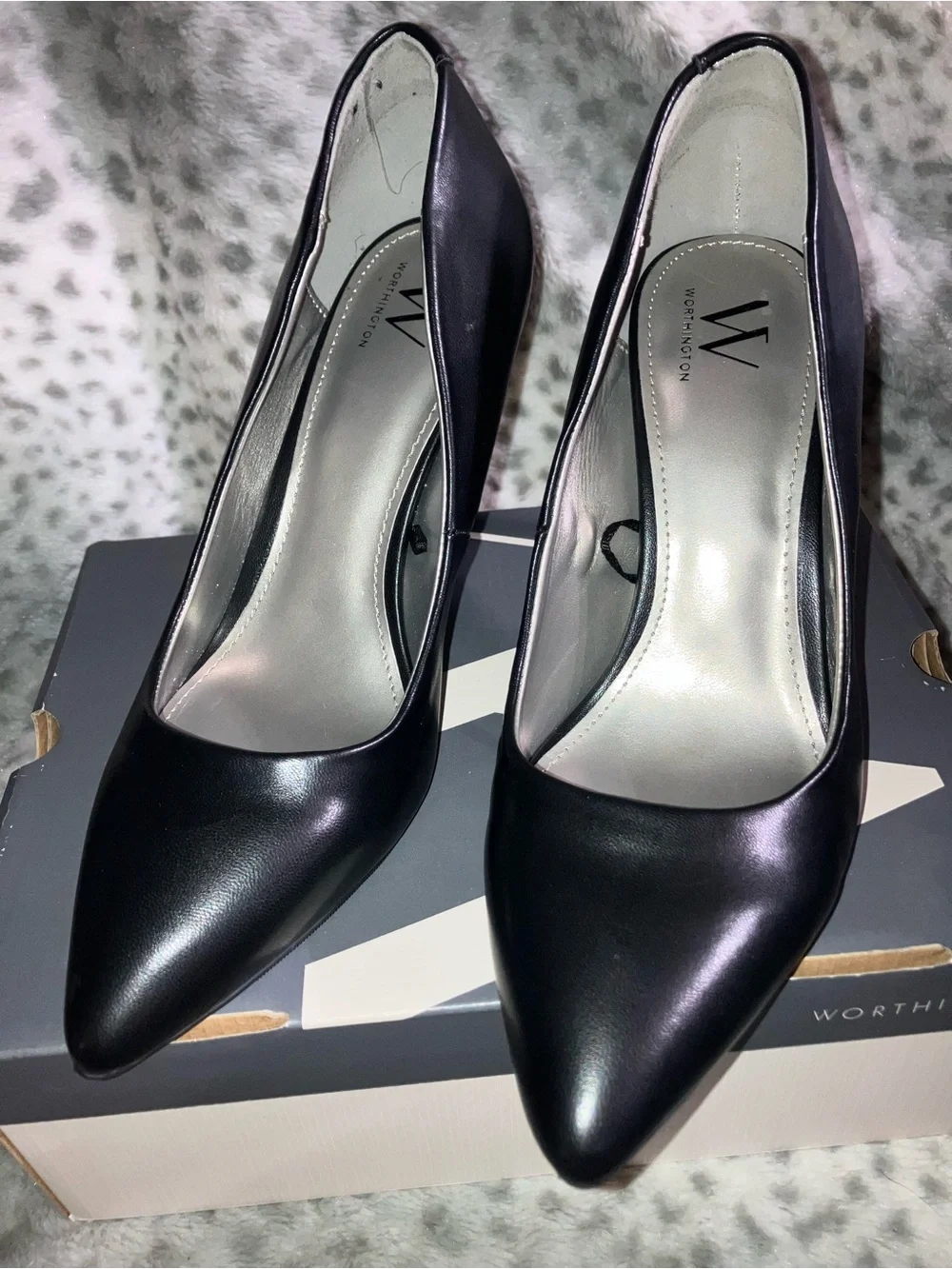 Worthington Black Pointed-Toe Leather Pumps